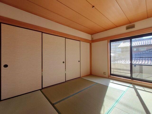 ��ʌ��������܎s�k��A�|���P���ڂ̈�ˌ��Ă̂��̑������E�X�y�[�X