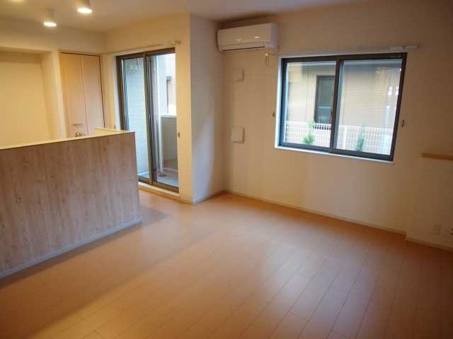 ��ʌ��������܎s�΋摾�c�E�P���ڂ̃A�p�[�g�̋��ԁE���r���O