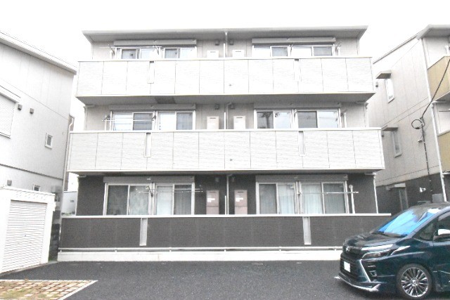 ��ʌ��z�J�s���C�N�^�E���U���ڂ̃A�p�[�g�̌����O��