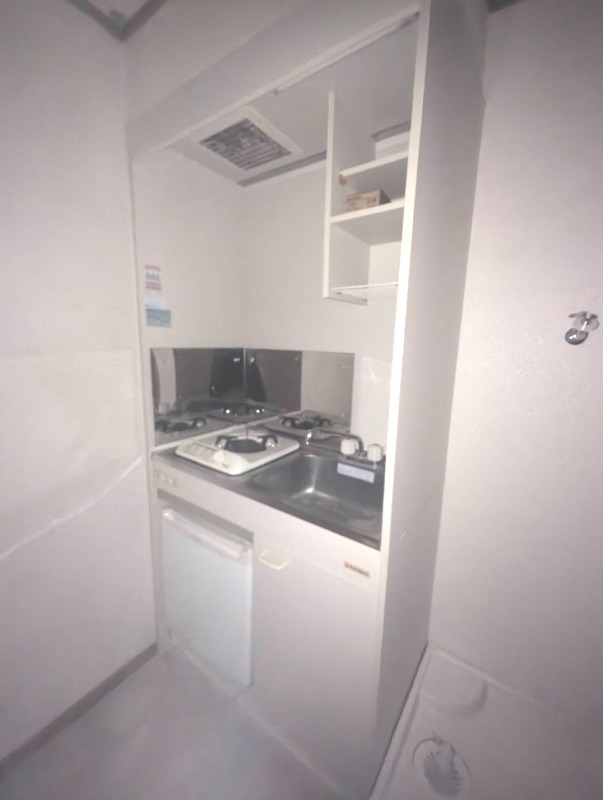 ��ʌ��������܎s�����擌��{�Q���ڂ̃}���V�����̃L�b�`��