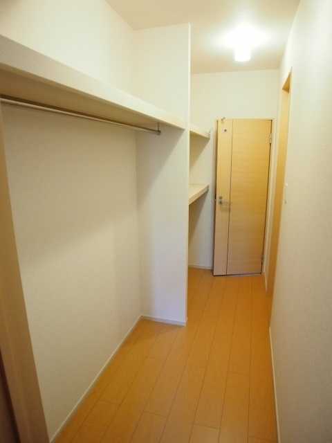 ��ʌ��������܎s�΋摾�c�E�P���ڂ̃A�p�[�g�̎��[