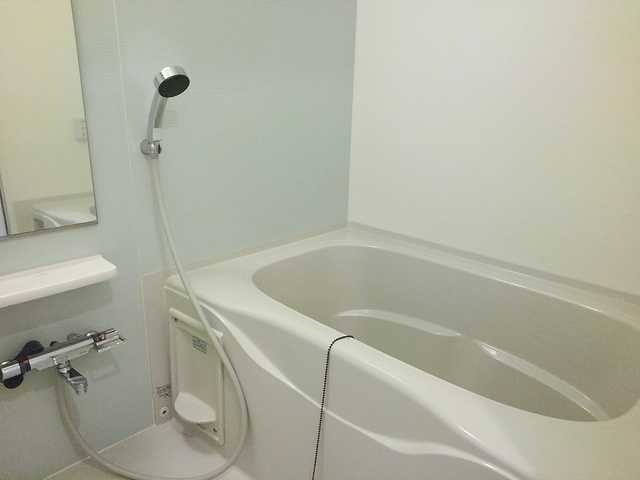 ��ʌ��z�J�s�ԓc�T���ڂ̃A�p�[�g�̃o�X