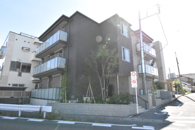 ��ʌ��������܎s��{���Ԓ��P���ڂ̃}���V�����̌����O��