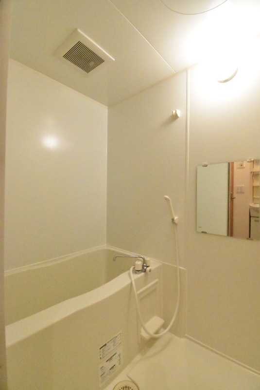 ��ʌ��z�J�s���C�N�^�E���Q���ڂ̃A�p�[�g�̃o�X