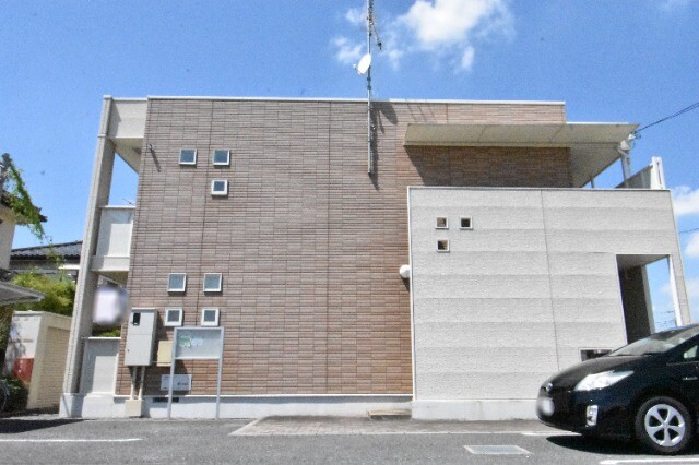 ��ʌ������s���v��̃A�p�[�g�̌����O��