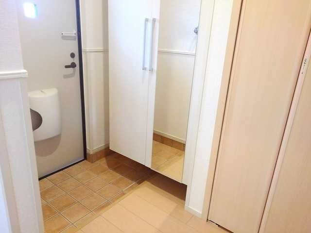 ��ʌ��z�J�s�ԓc�T���ڂ̃A�p�[�g�̌���