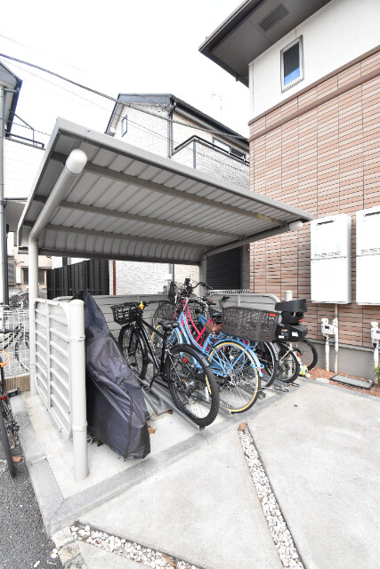 ��ʌ��z�J�s�ԓc�T���ڂ̃A�p�[�g�̂��̑�