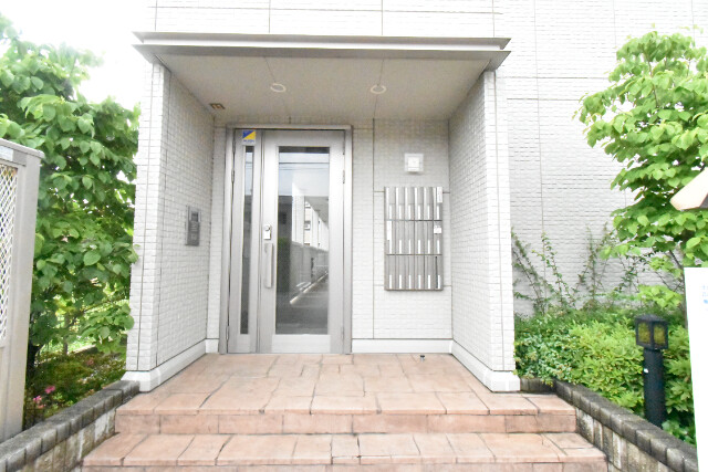 ��ʌ��z�J�s���C�N�^�E���Q���ڂ̃A�p�[�g�̃G���g�����X