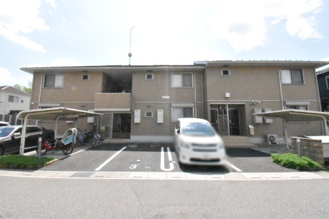 ��ʌ��������܎s�΋�厚�����̃A�p�[�g�̌����O��