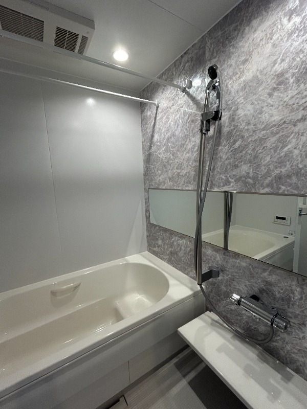 ��ʌ������s�V�����S���ڂ̃}���V�����̃o�X