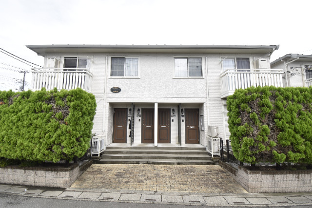 ��ʌ��������܎s����厚���m��̃A�p�[�g�̃G���g�����X