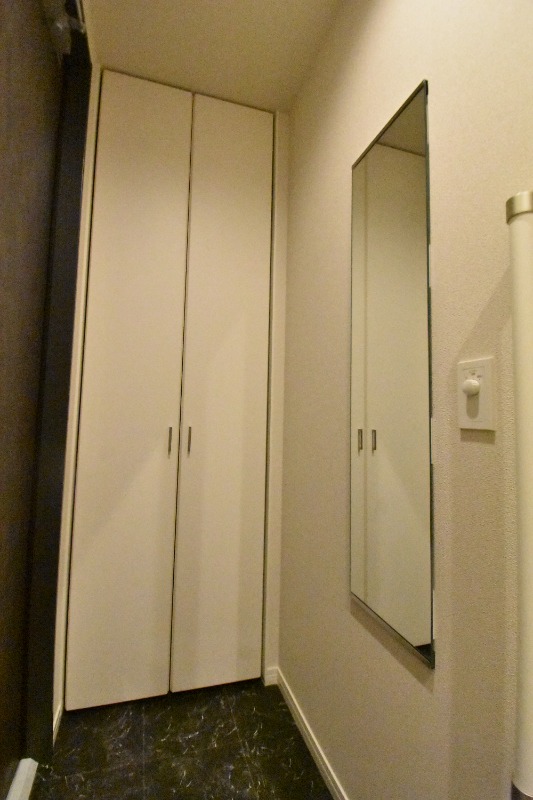 ��ʌ������s�V�����S���ڂ̃}���V�����̌���