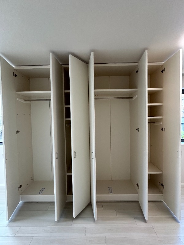 ��ʌ������s�V�����S���ڂ̃}���V�����̎��[