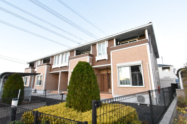 ��ʌ�����s�厚������̃A�p�[�g�̌����O��