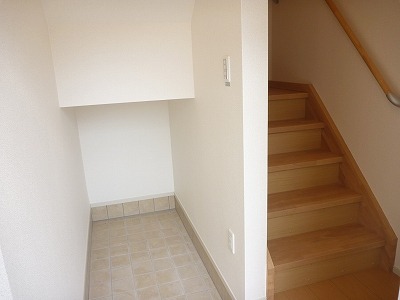 ��ʌ�����s�厚����̃A�p�[�g�̌���