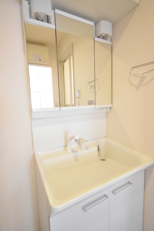 ��ʌ��������܎s��{��������P���ڂ̃}���V�����̐��ʏ�