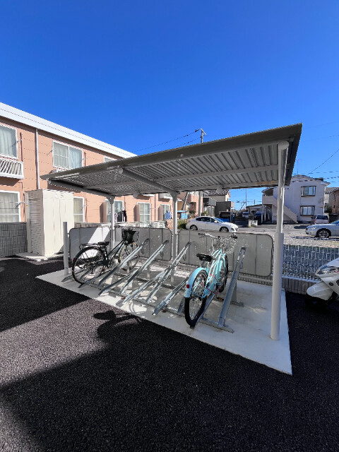 ��ʌ��k�����S�ɓޒ����Q���ڂ̃A�p�[�g�̂��̑�