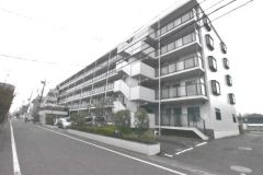 ��ʌ�����s������R����8-32�̃}���V�����̌����O��