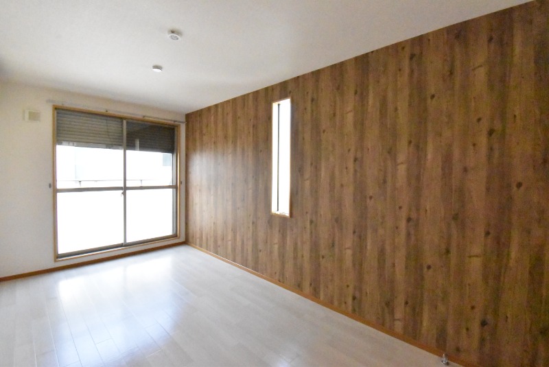 ��ʌ��������܎s�΋擹�c�y�S���ڂ̃e���X�n�E�X�̋��ԁE���r���O