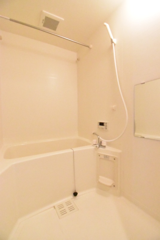 ��ʌ��������܎s�΋擹�c�y�S���ڂ̃e���X�n�E�X�̃o�X