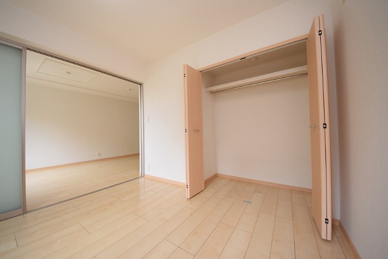 ��ʌ�����s�厚������̃}���V�����̎��[