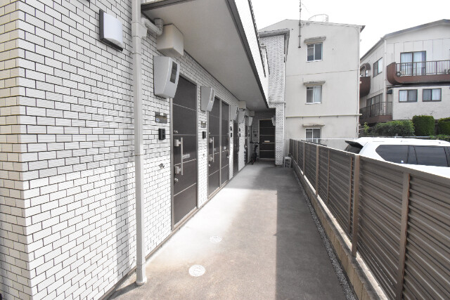 ��ʌ�����s������S���ڂ̃A�p�[�g�̂��̑�