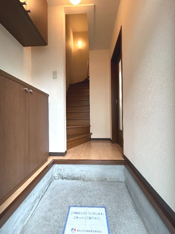 ��ʌ��������܎s��{�捂�@���Q���ڂ̃e���X�n�E�X�̌���