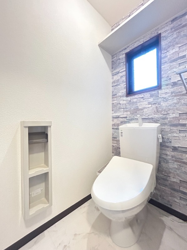 ��ʌ��������܎s��{�捂�@���Q���ڂ̃e���X�n�E�X�̃g�C��