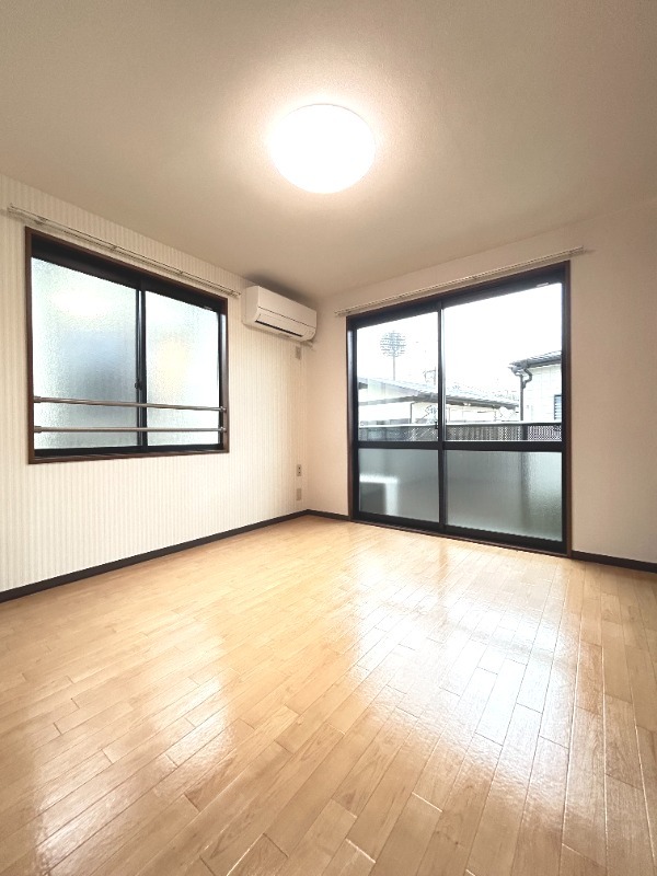 ��ʌ��������܎s��{�捂�@���Q���ڂ̃e���X�n�E�X�̂��̑������E�X�y�[�X