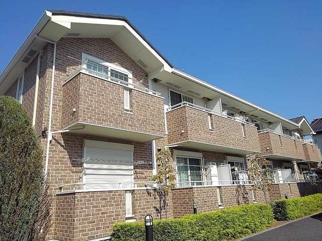 ��ʌ������s�����Q���ڂ̃A�p�[�g�̌����O��