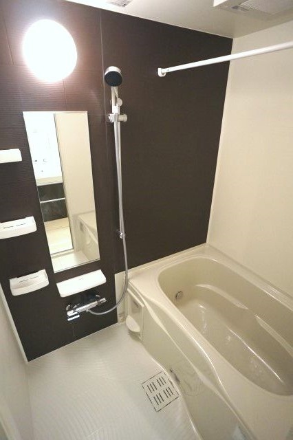 ��ʌ��������܎s�����攪���q�P���ڂ̃A�p�[�g�̃o�X