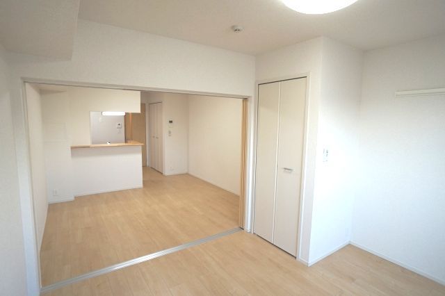 ��ʌ��������܎s�����攪���q�P���ڂ̃A�p�[�g�̂��̑������E�X�y�[�X