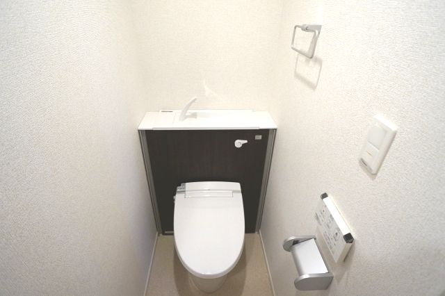 ��ʌ��������܎s�����攪���q�P���ڂ̃A�p�[�g�̃g�C��