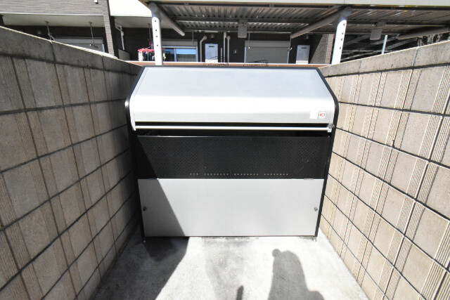 ��ʌ��������܎s�����攪���q�P���ڂ̃A�p�[�g�̂��̑�