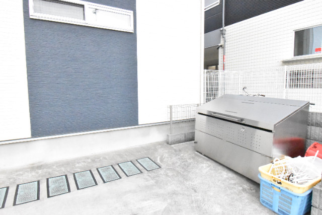 ��ʌ��z�J�s���C�N�^�E���V���ڂ̃A�p�[�g�̂��̑�