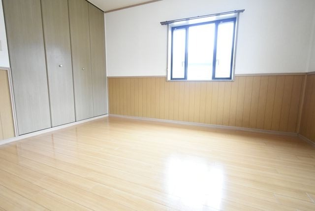 ��ʌ��������܎s��΋���q�S���ڂ̃A�p�[�g�̂��̑������E�X�y�[�X