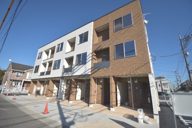 ��ʌ��������܎s����厚��v�ۗ̉Ƃ̃A�p�[�g�̌����O��