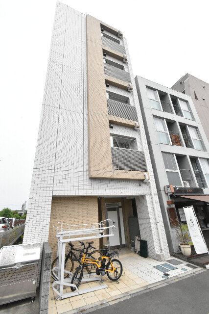 ��ʌ��������܎s�������J�Q���ڂ̃}���V�����̌����O��