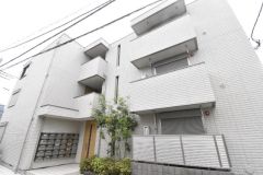 ��ʌ��������܎s��{����ؒ��Q����409�̃}���V�����̌����O��