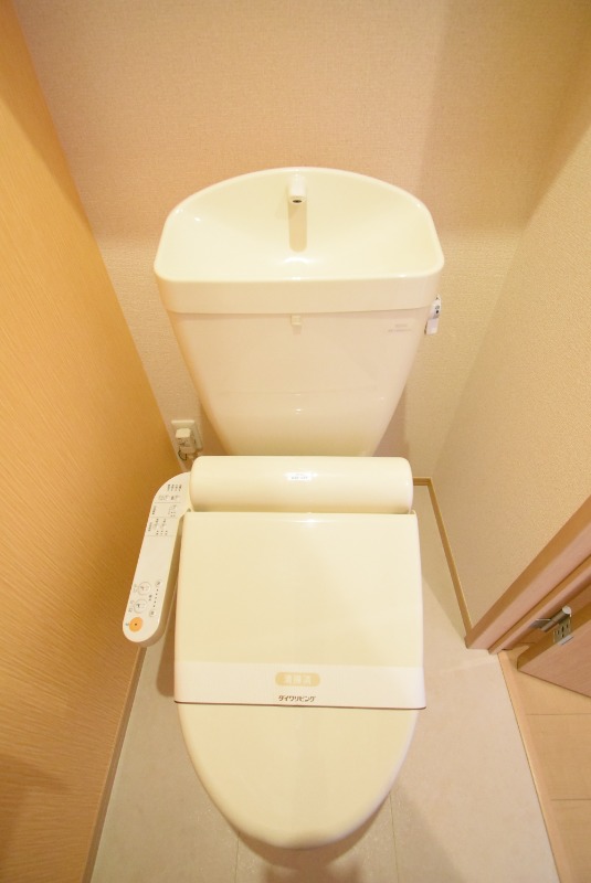 ��ʌ��������܎s�k��y�C���Q���ڂ̃A�p�[�g�̃g�C��