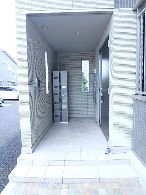 ��ʌ��������܎s�k��y�C���Q���ڂ̃A�p�[�g�̃G���g�����X