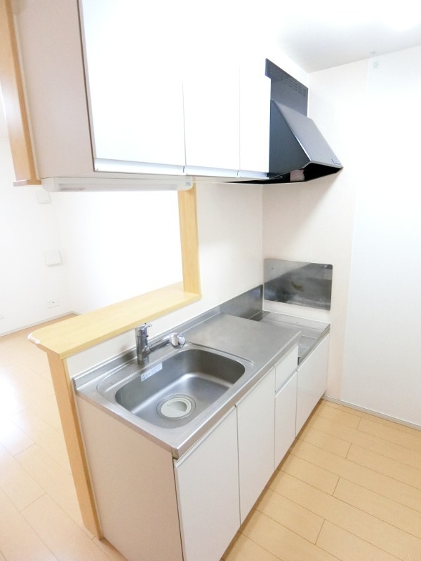 ��ʌ��������܎s�k��g�쒬�Q���ڂ̃A�p�[�g�̃L�b�`��