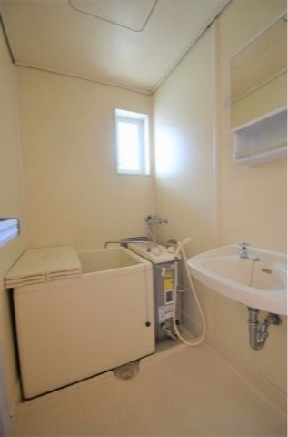 ��ʌ��������܎s������㗎���X���ڂ̃A�p�[�g�̃o�X