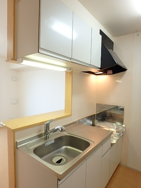 ��ʌ��������܎s�k��g�쒬�Q���ڂ̃A�p�[�g�̃L�b�`��