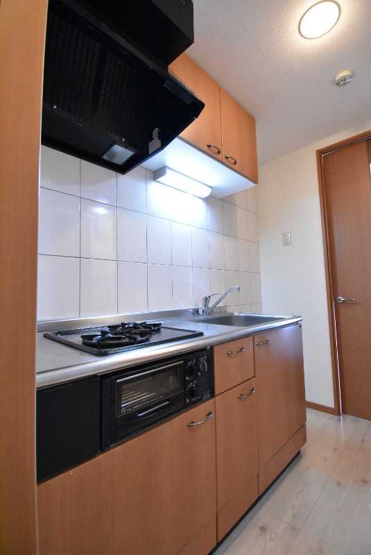 ��ʌ������s�ԌI�S���ڂ̃}���V�����̃L�b�`��