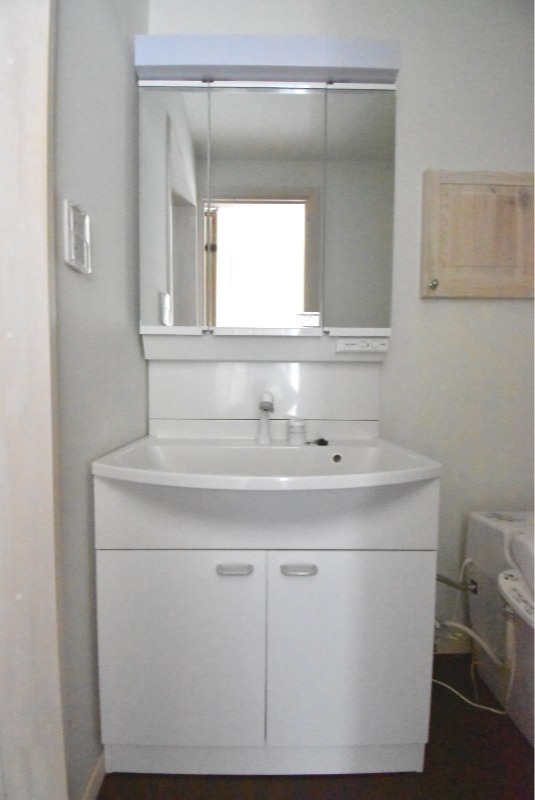 ��ʌ��������܎s�΋擌���R���ڂ̃A�p�[�g�̐��ʏ�