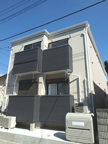 ��ʌ�����s�{���R���ڂ̃A�p�[�g�̌����O��