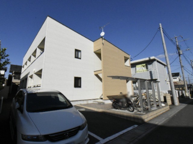 ��ʌ�����s���s���R���ڂ̃A�p�[�g�̌����O��