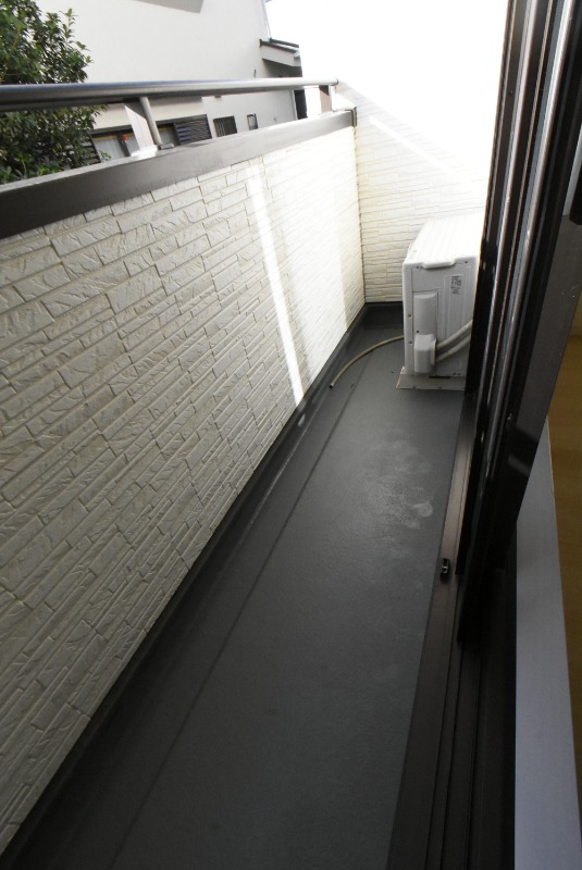 ��ʌ�����s���s���R���ڂ̃A�p�[�g�̃o���R�j�[