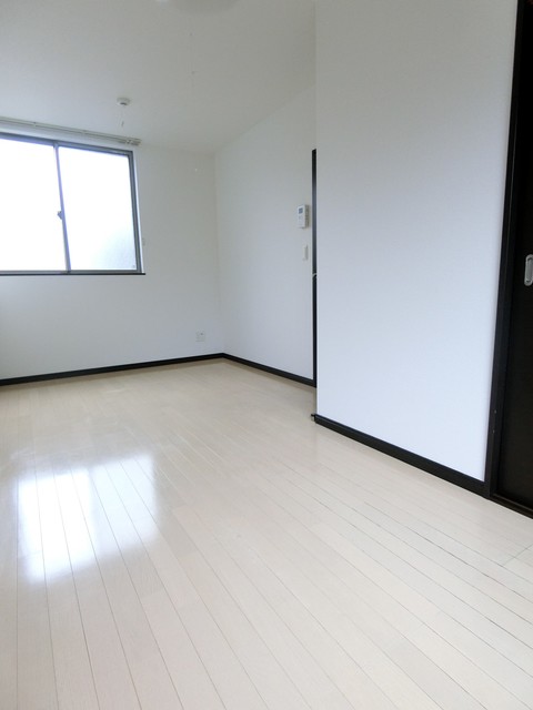 ��ʌ��������܎s��΋���̏o���̃A�p�[�g�̂��̑������E�X�y�[�X